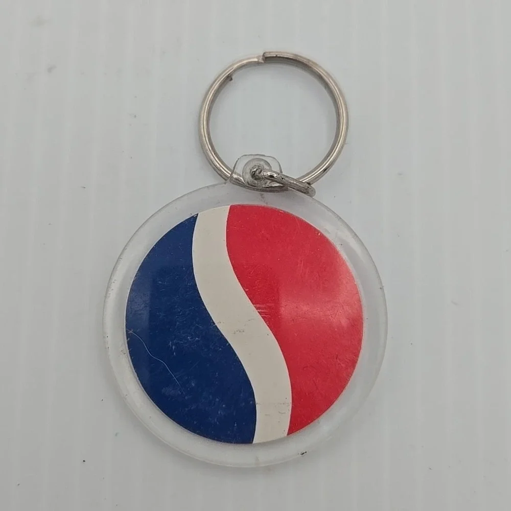 Pepsi Cola Collectible Round‎ wave Logo Key Chain Ring Advertising Vintage